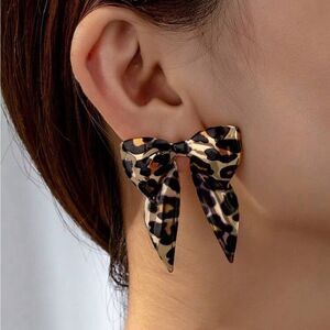 Boho cheetah earrings M567